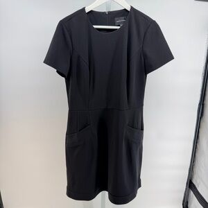 Donna Morgan Black Short-Sleeve Dress with pockets